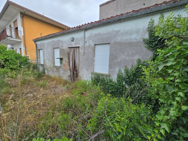 casa indipendente in vendita ad Agna