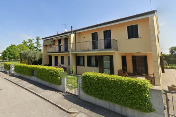 casa indipendente in vendita ad Agna