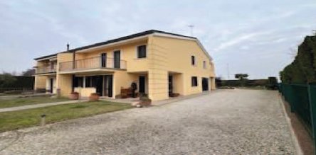 casa indipendente in vendita ad Agna