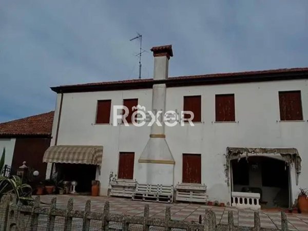 casa indipendente in vendita ad Agna