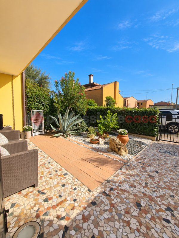 casa indipendente in vendita ad Agna