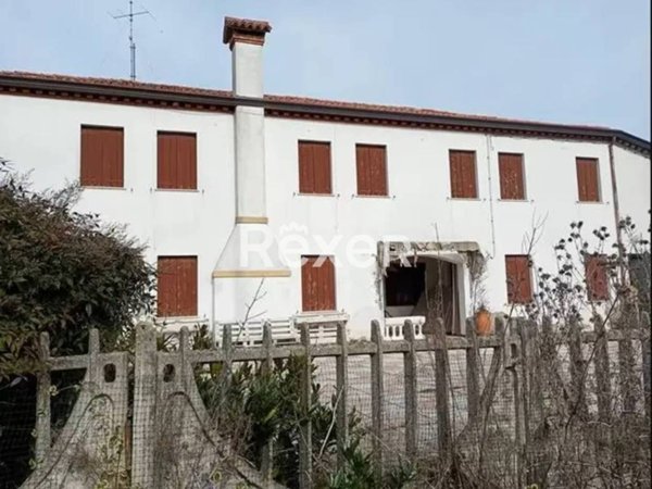 casa indipendente in vendita ad Agna
