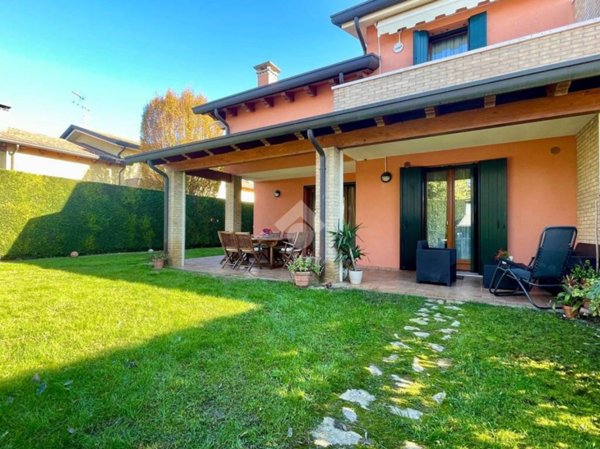 appartamento in vendita ad Albignasego in zona Lion