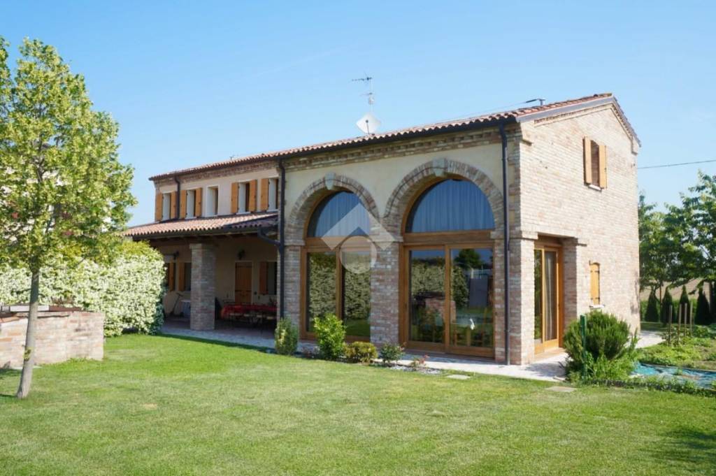 casa indipendente in vendita ad Albignasego in zona Lion