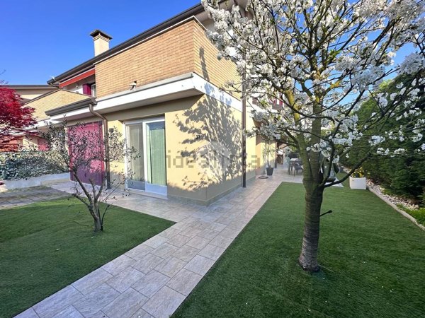 casa indipendente in vendita ad Albignasego