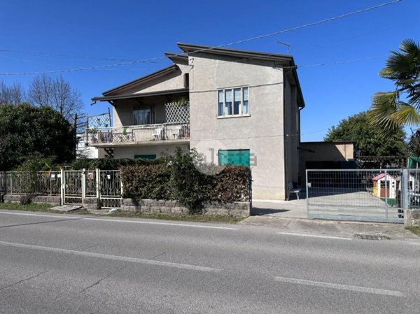 quadrivano in vendita ad Albignasego in zona Mandriola