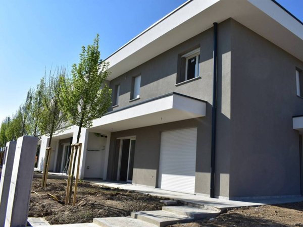 casa indipendente in vendita ad Albignasego in zona Lion