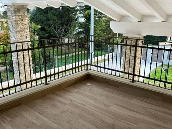 casa indipendente in vendita ad Albignasego in zona Lion