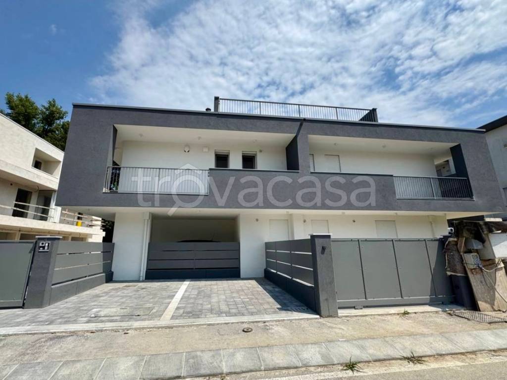 appartamento in vendita ad Albignasego in zona Mandriola