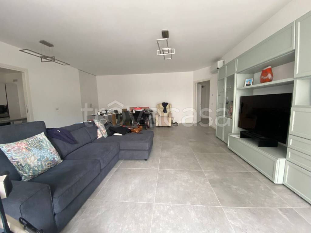 appartamento in vendita ad Albignasego in zona Lion