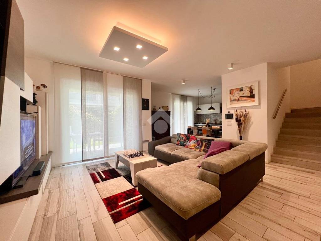 casa indipendente in vendita ad Albignasego in zona Lion