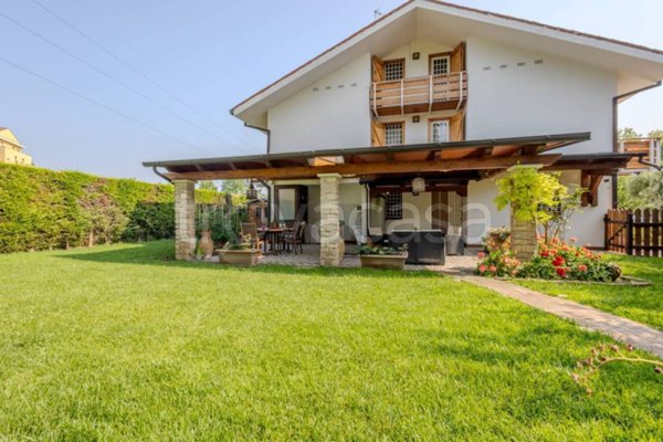 casa indipendente in vendita ad Albignasego in zona Mandriola