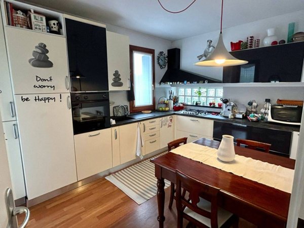 casa indipendente in vendita ad Albignasego in zona Mandriola