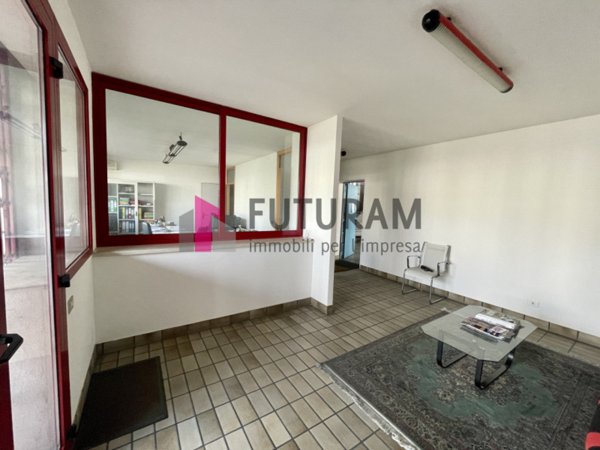 locale di sgombero in vendita ad Albignasego