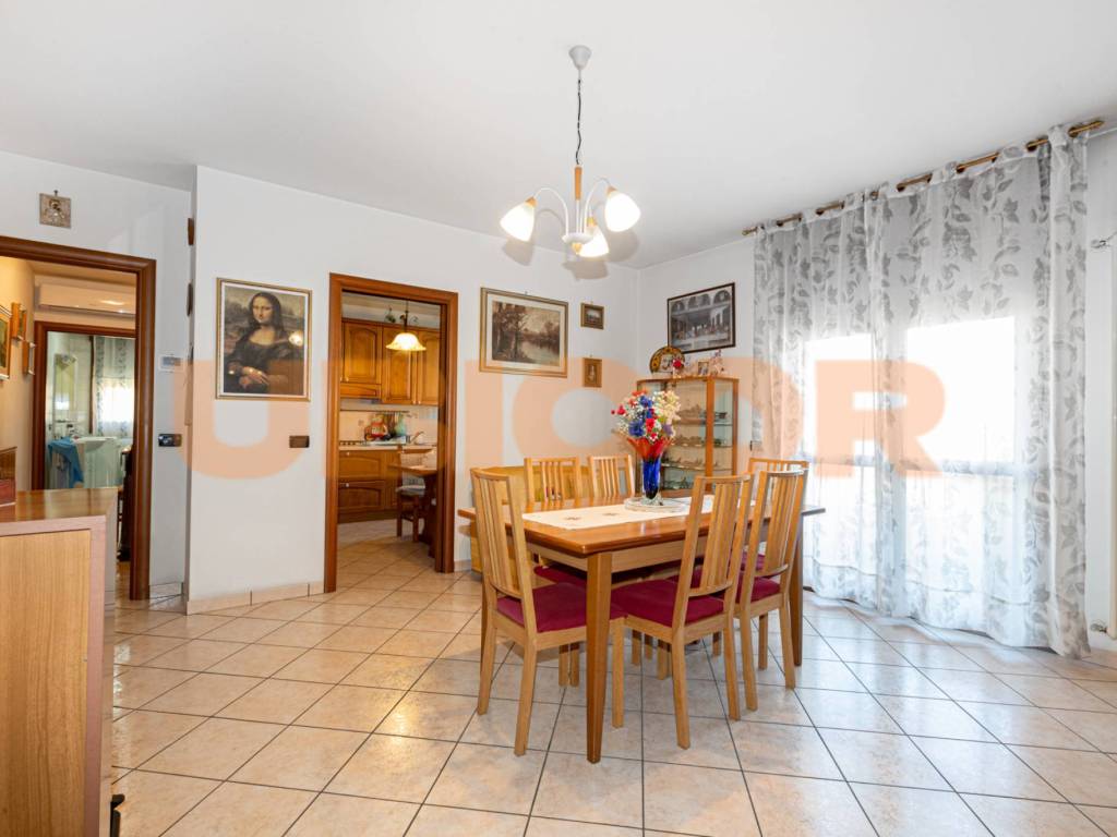 appartamento in vendita ad Albignasego in zona Lion