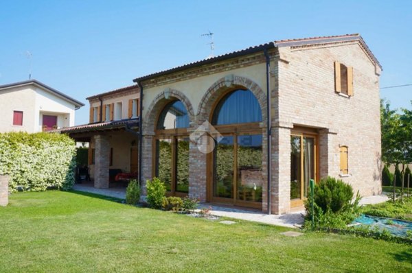 casa indipendente in vendita ad Albignasego in zona Lion