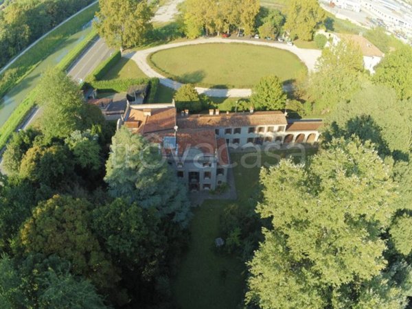 casa indipendente in vendita ad Albignasego in zona Mandriola