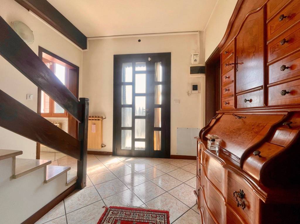 casa indipendente in vendita ad Albignasego in zona Mandriola
