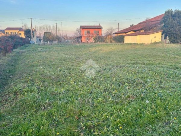 terreno agricolo in vendita ad Albignasego in zona Lion