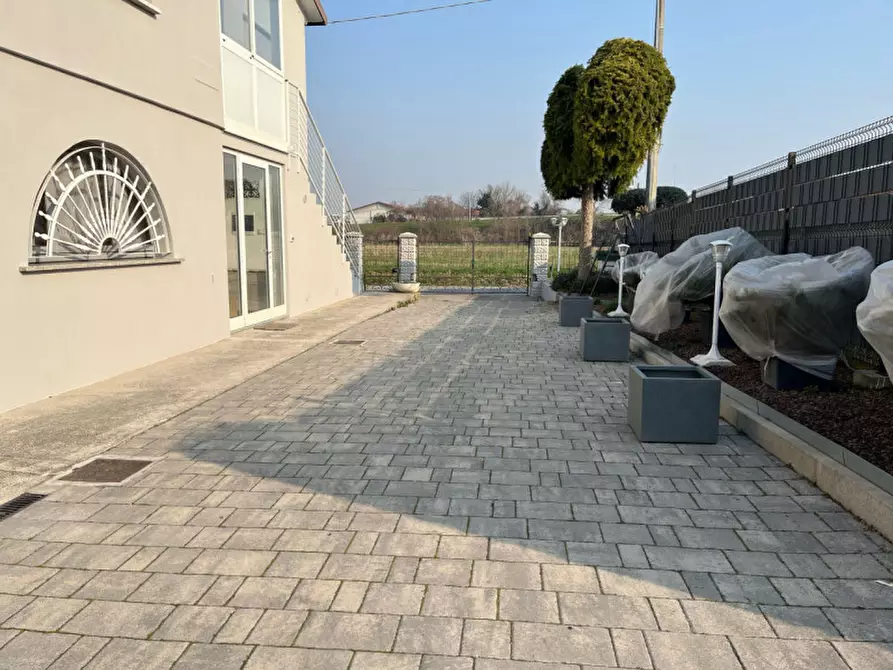 casa indipendente in vendita ad Albignasego in zona Mandriola