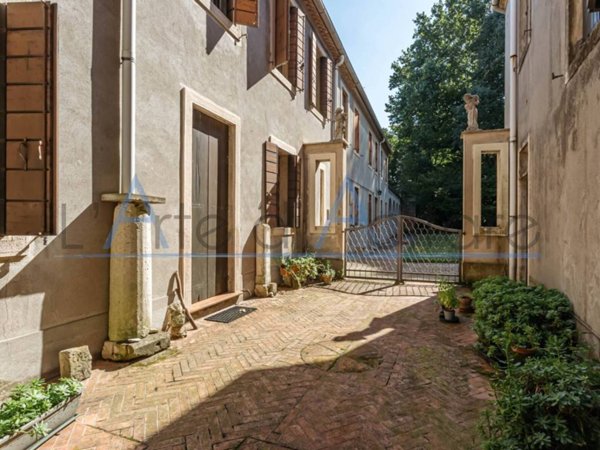 casa indipendente in vendita ad Albignasego in zona Mandriola