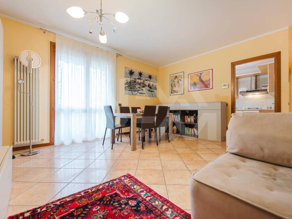 appartamento in vendita ad Albignasego in zona Lion