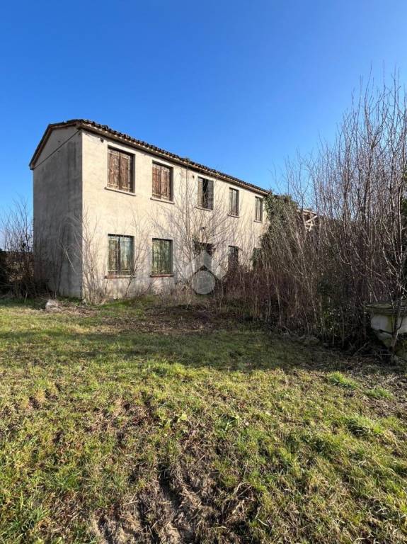 casa indipendente in vendita ad Albignasego in zona Lion