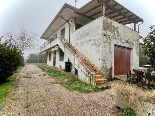 casa indipendente in vendita ad Albignasego in zona Lion