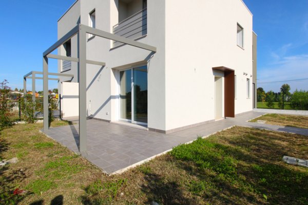 casa indipendente in vendita ad Albignasego in zona Mandriola