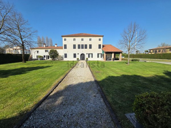 appartamento in vendita ad Albignasego in zona Mandriola