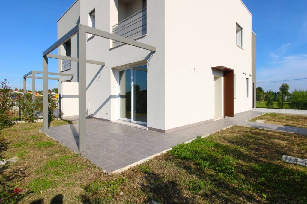 casa indipendente in vendita ad Albignasego in zona Mandriola