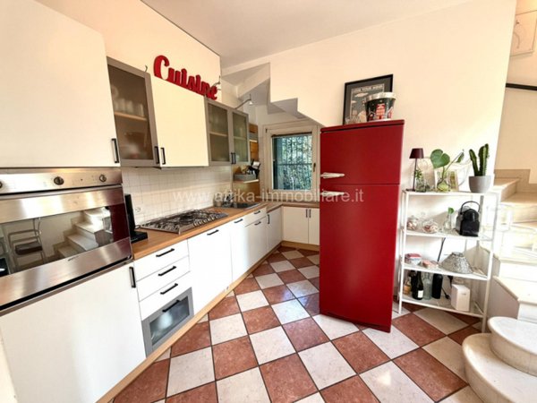 casa semindipendente in vendita ad Albignasego in zona Mandriola
