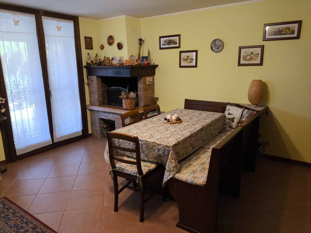 casa indipendente in vendita ad Albignasego in zona Mandriola