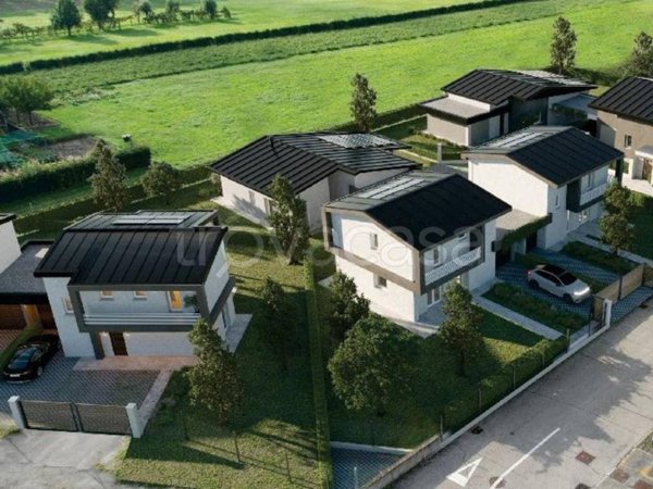 casa indipendente in vendita ad Albignasego in zona Lion