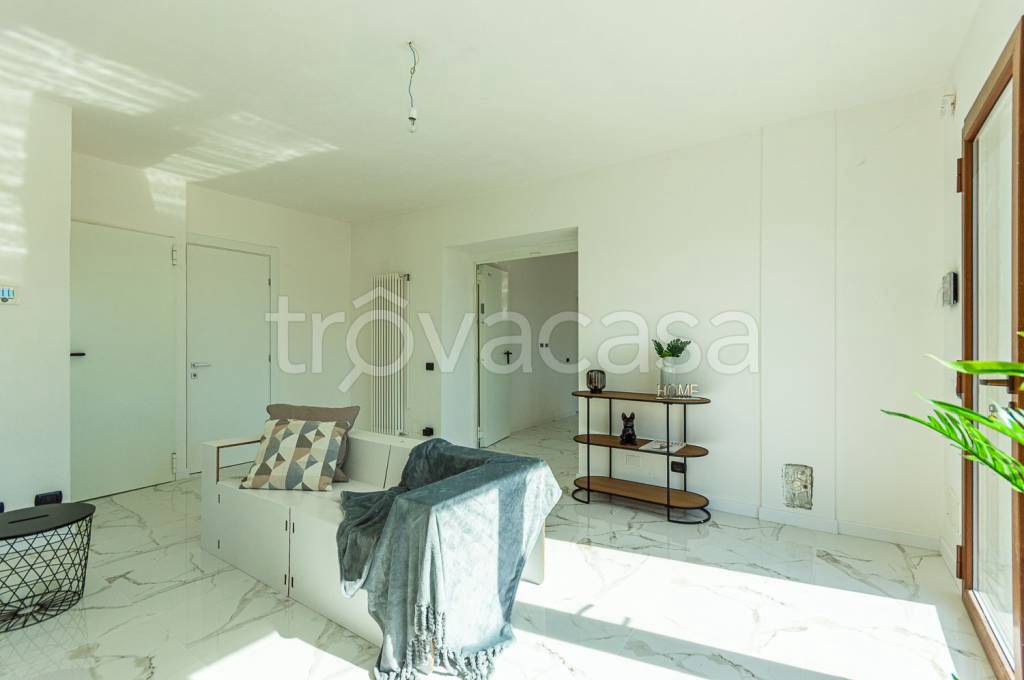 casa indipendente in vendita ad Albignasego in zona Lion