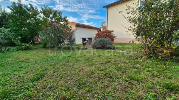 casa indipendente in vendita ad Albignasego in zona Lion
