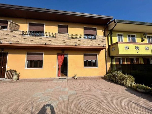 casa indipendente in vendita ad Anguillara Veneta in zona Taglio