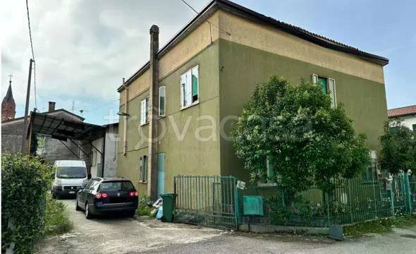 appartamento in vendita ad Anguillara Veneta in zona Taglio