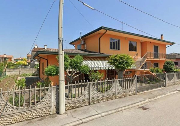 casa indipendente in vendita ad Anguillara Veneta in zona Taglio
