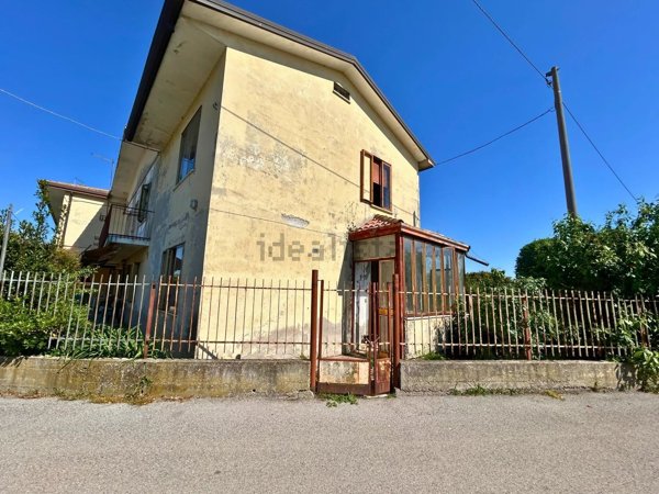casa indipendente in vendita ad Anguillara Veneta in zona Borgoforte