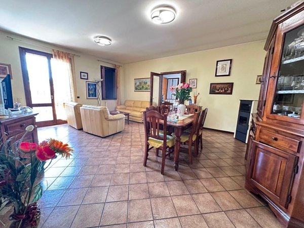 casa indipendente in vendita ad Anguillara Veneta in zona Taglio