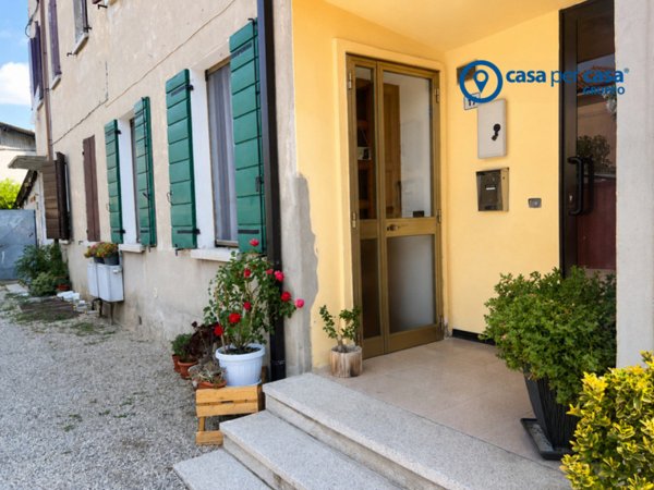 appartamento in vendita ad Anguillara Veneta in zona Taglio