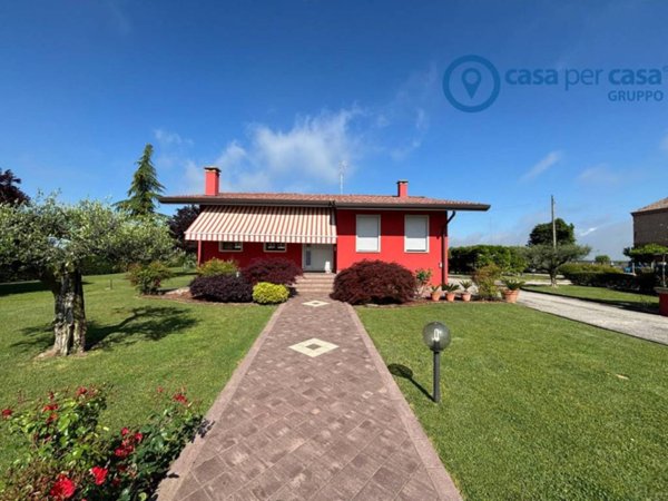 casa indipendente in vendita ad Anguillara Veneta in zona Taglio