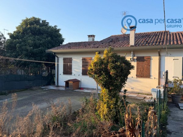 casa indipendente in vendita ad Anguillara Veneta in zona Taglio