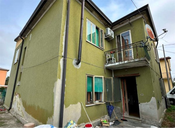 casa indipendente in vendita ad Anguillara Veneta in zona Taglio