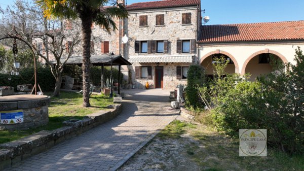 casa indipendente in vendita ad Arquà Petrarca