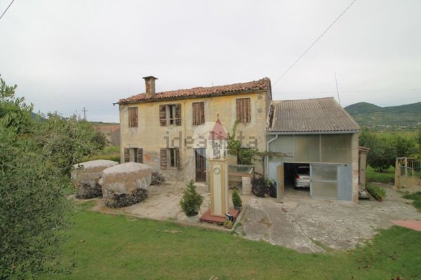 casa indipendente in vendita ad Arquà Petrarca