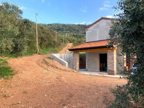 casa indipendente in vendita ad Arquà Petrarca