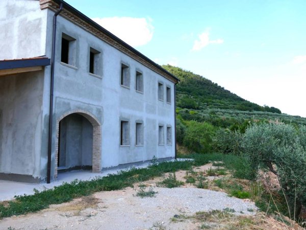 casa indipendente in vendita ad Arquà Petrarca