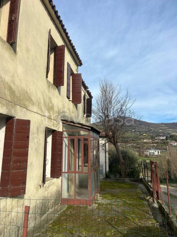 casa indipendente in vendita ad Arquà Petrarca
